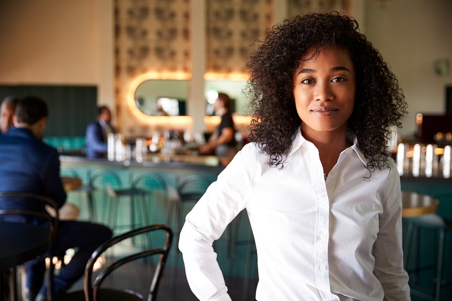 successful bar manager