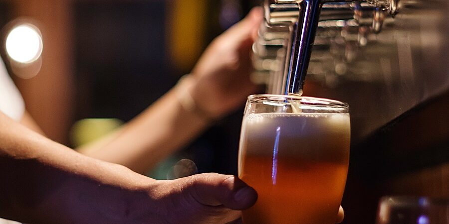 how bar managers can better manage pour costs